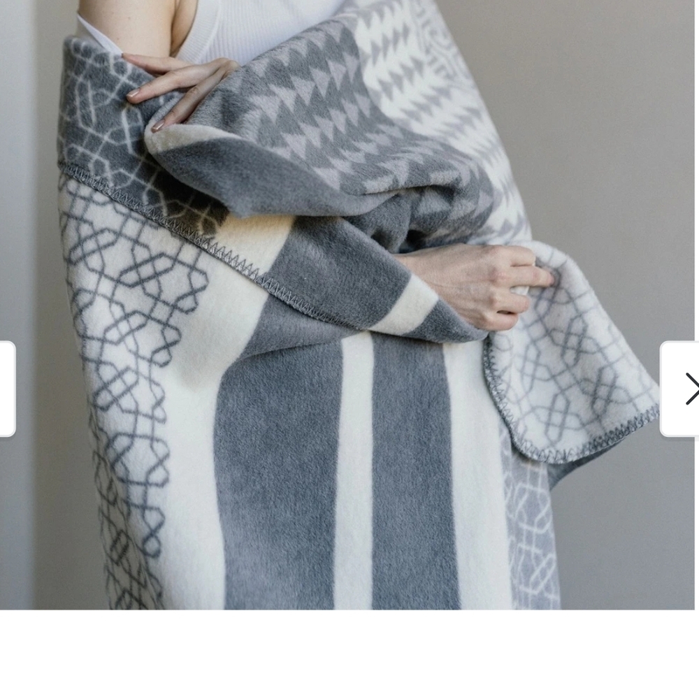 Elegant Gray and Cream Geometric Blanket